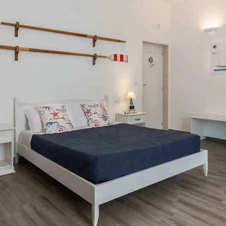 Bed and Breakfast Rotta Mediterranea 4*